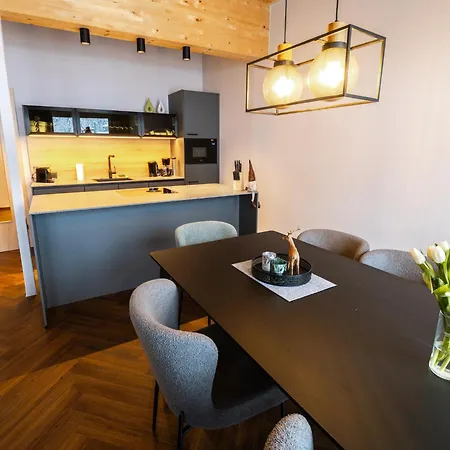 Apartment Deluxe Space For 8 People *