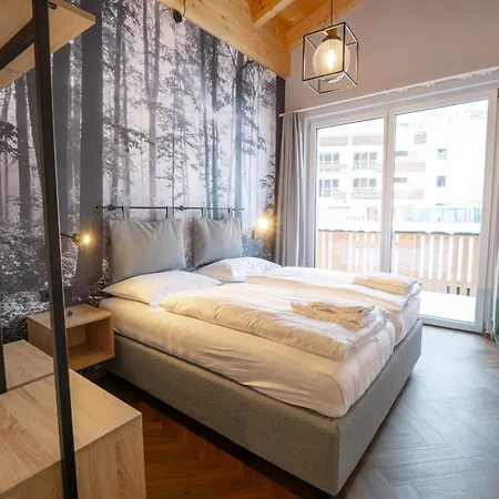 Deluxe Space For 8 People *